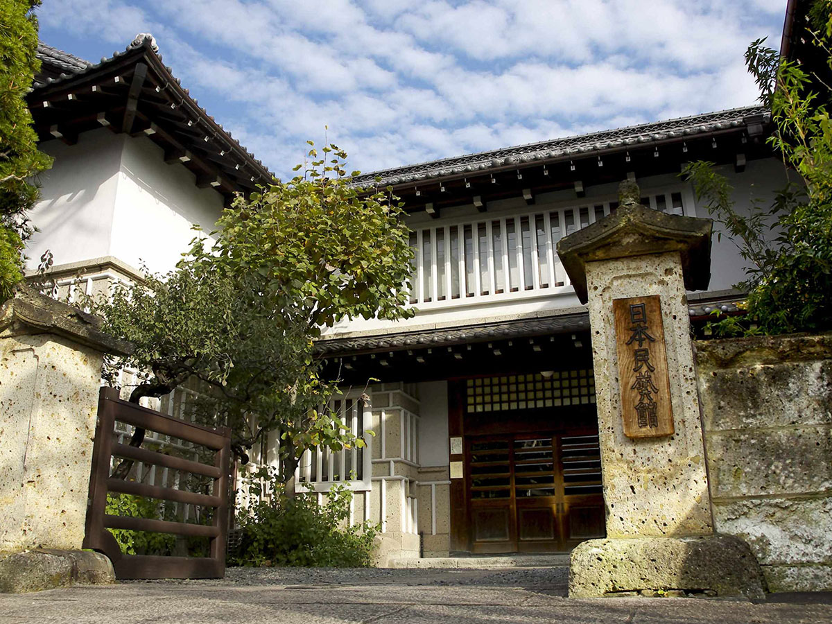 Japan Folk Crafts Museum_1