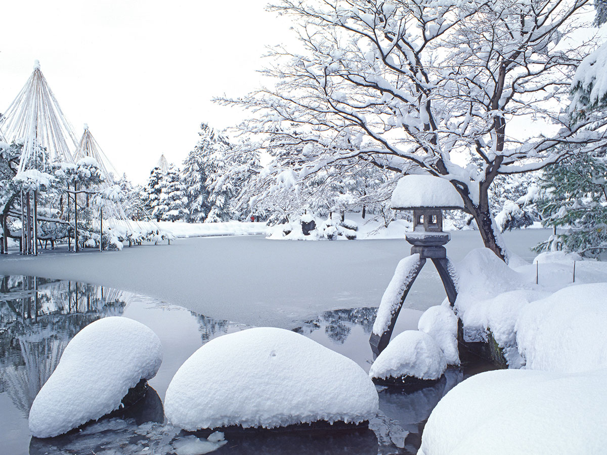 Kenroku-en Garden | HOKURIKU x TOKYO (JAPAN)